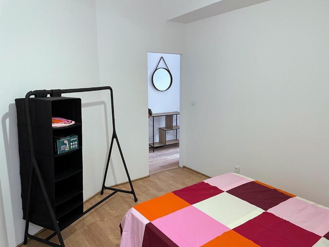 Le Colore- T2 Confortable Avec Vue Sur Nerac Exterior photo